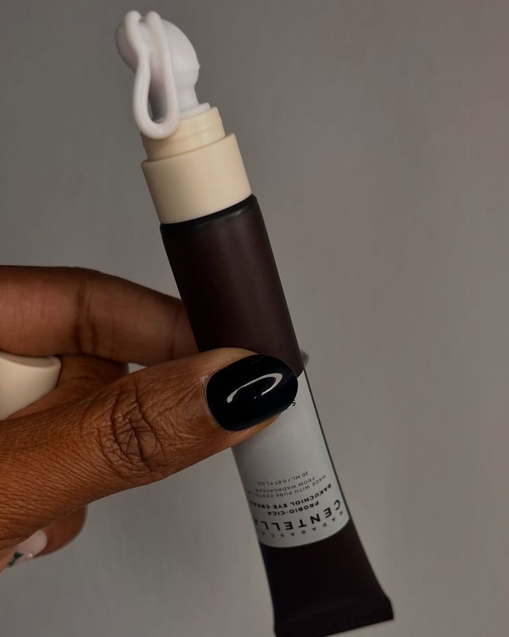 SKIN1004 Crème Contour Yeux Probio-Cica Bakuchiol [20ml] | Livraison 24h Maroc