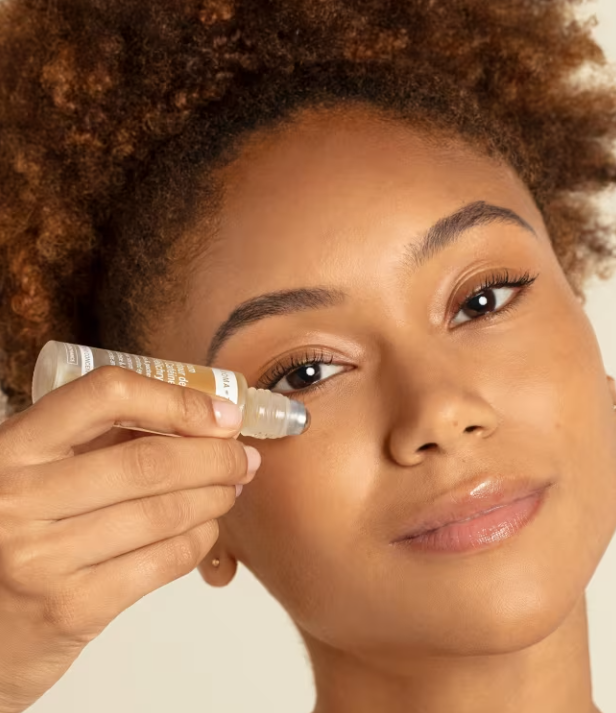 Sérum Yeux Caféine 5% & Hélichryse – Aroma Zone | Anti-cernes & poches | Livraison 24h Maroc